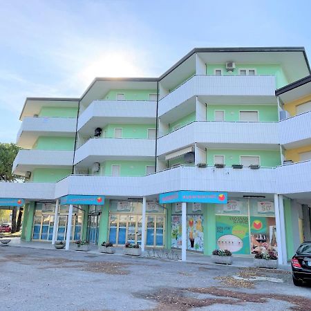 Condominio Prisma Bibione Exterior photo